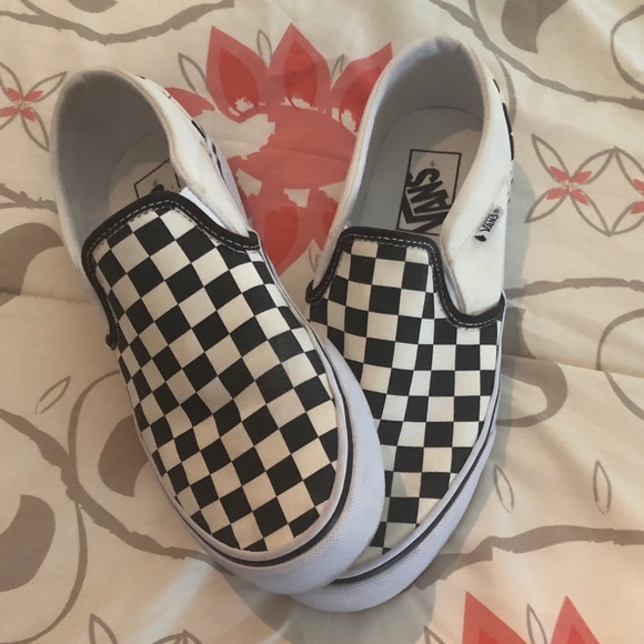 checkered vans size 9